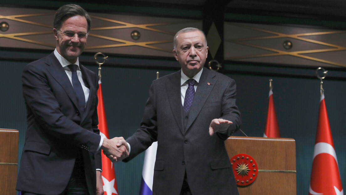 Rute korak bliže mestu šefa NATO, dobio podršku Turske