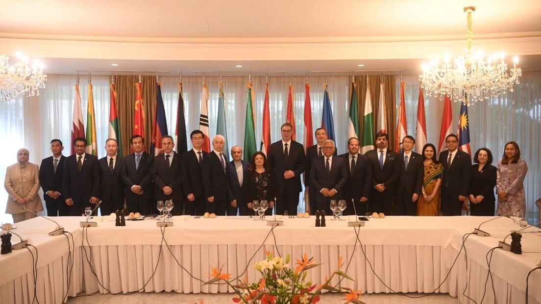 Vučić sa ambasadorima azijskih zemalja o izazovima sa kojima se Srbija suočava