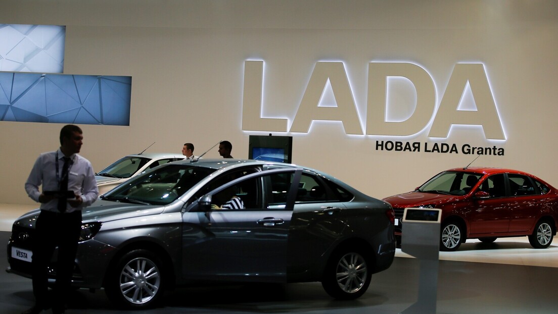"Lada" obara rekorde: Prodaja automobila dostigla najviši nivo od 2012. godine