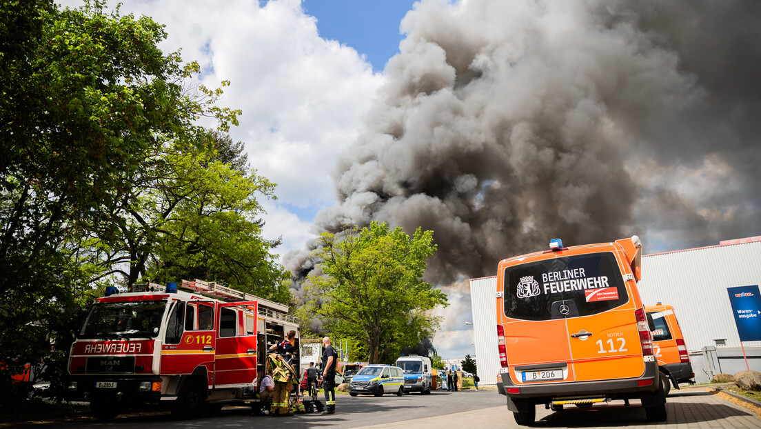Požar u Berlinu: Gori fabrika koja proizvodi PVO sisteme za Ukrajinu (VIDEO)