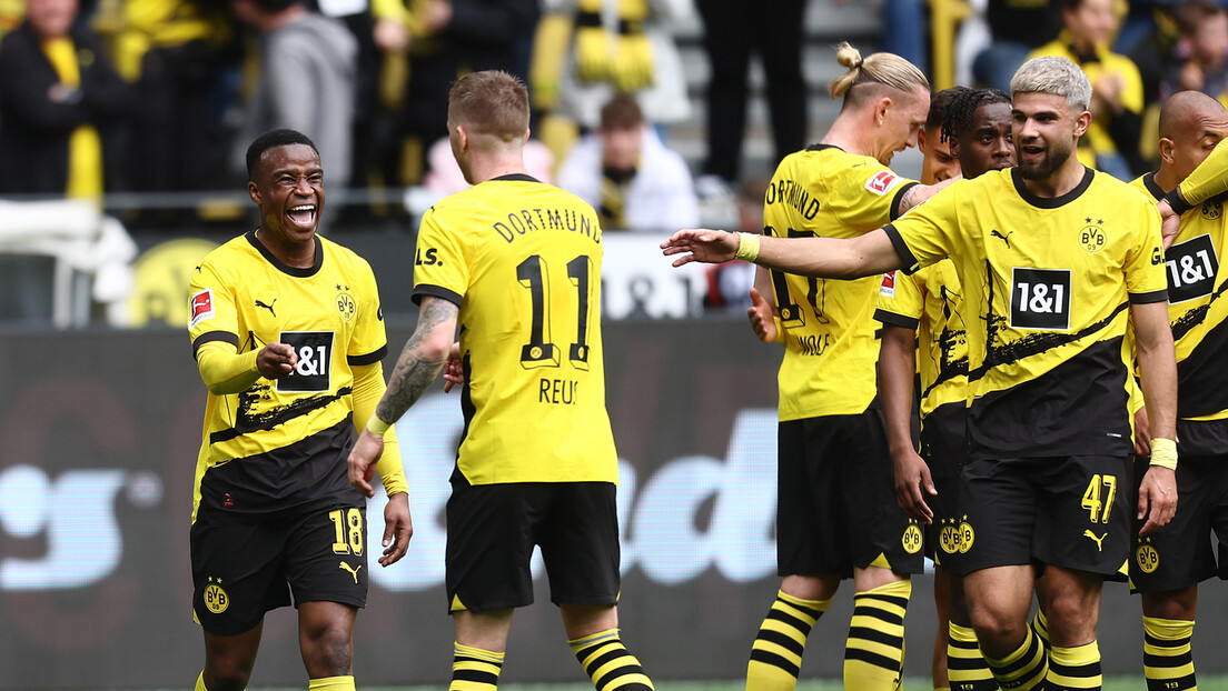 Bajern ponovo po starom, Dortmund "petardom" potvrdio formu