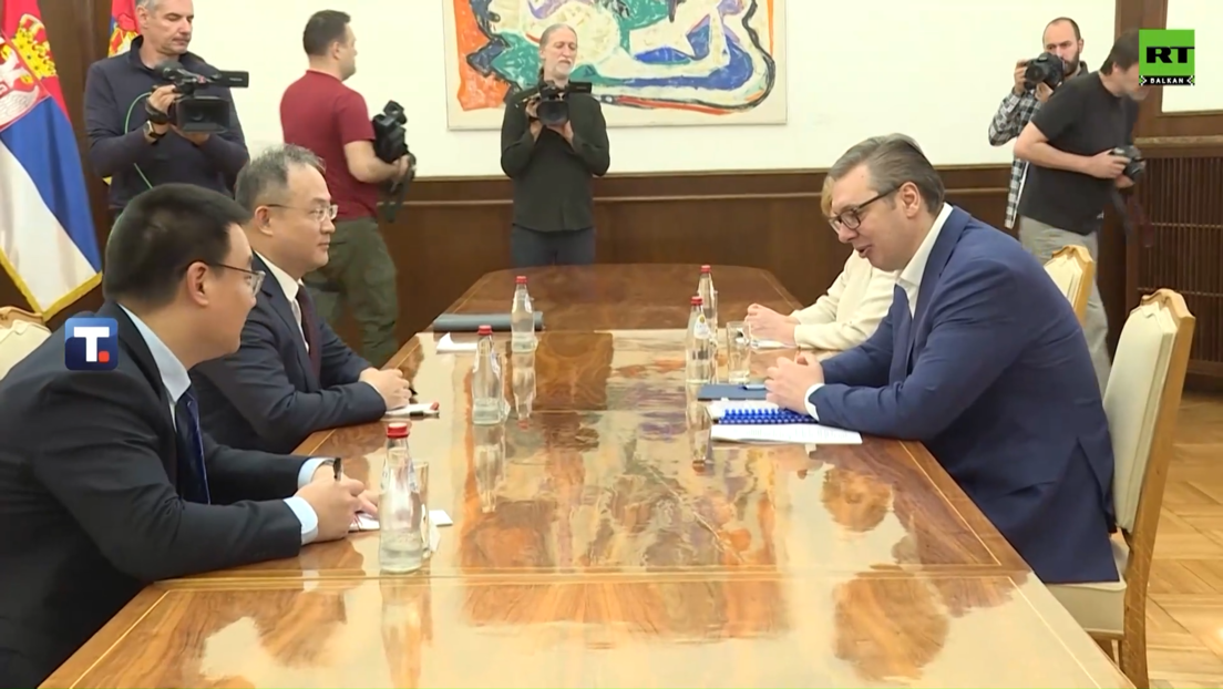 Вучић се састао са амбасадором Кине: Са нестрпљењем чекамо посету председника Сија