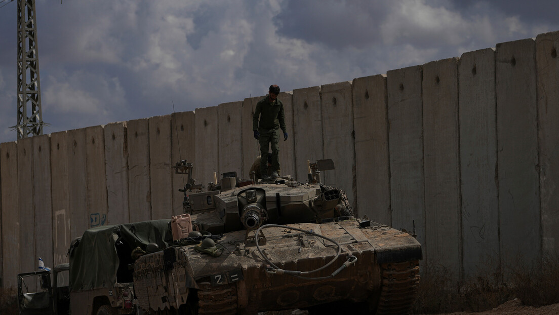 ИДФ: Преузета контрола над прелазом Рафа на страни Газе