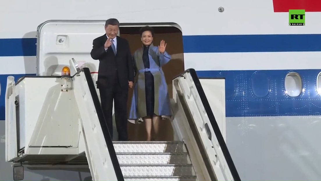 Si Đinping sleteo u Beograd: Predsednika Kine dočekali Vučić i državni vrh (VIDEO)