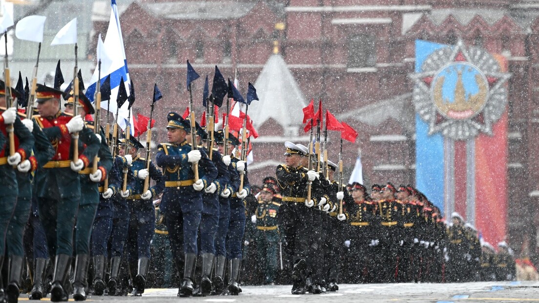 Dan pobede, vojna parada u Moskvi; Putin: Uz agresora cela Evropa, strateške snage spremne