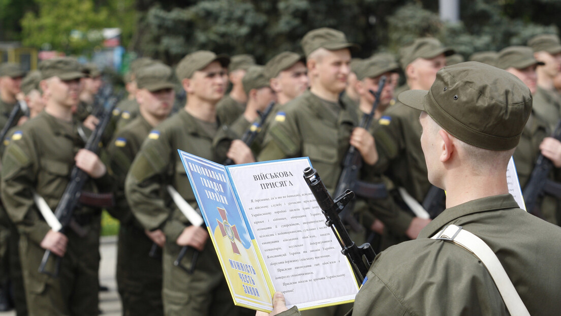 "Celo društvo će da se žrtvuje": Vlast preti opštom mobilizacijom u Ukrajini