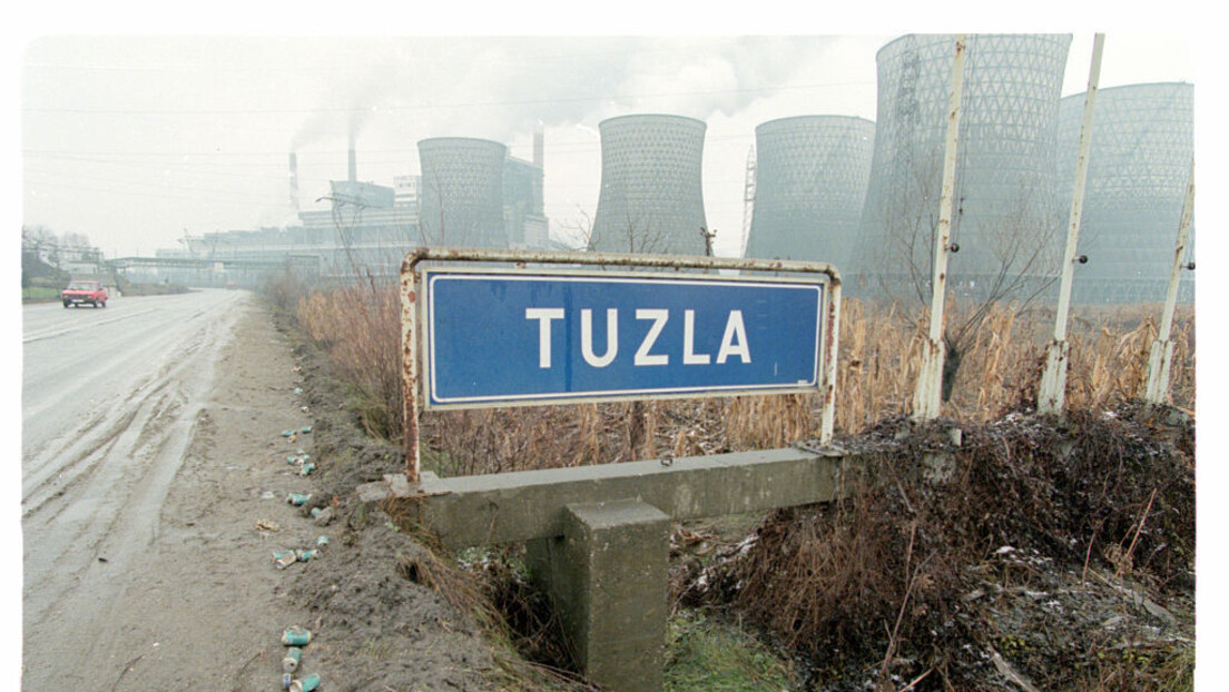 На данашњи дан 1992. нападнута колона ЈНА у Тузли
