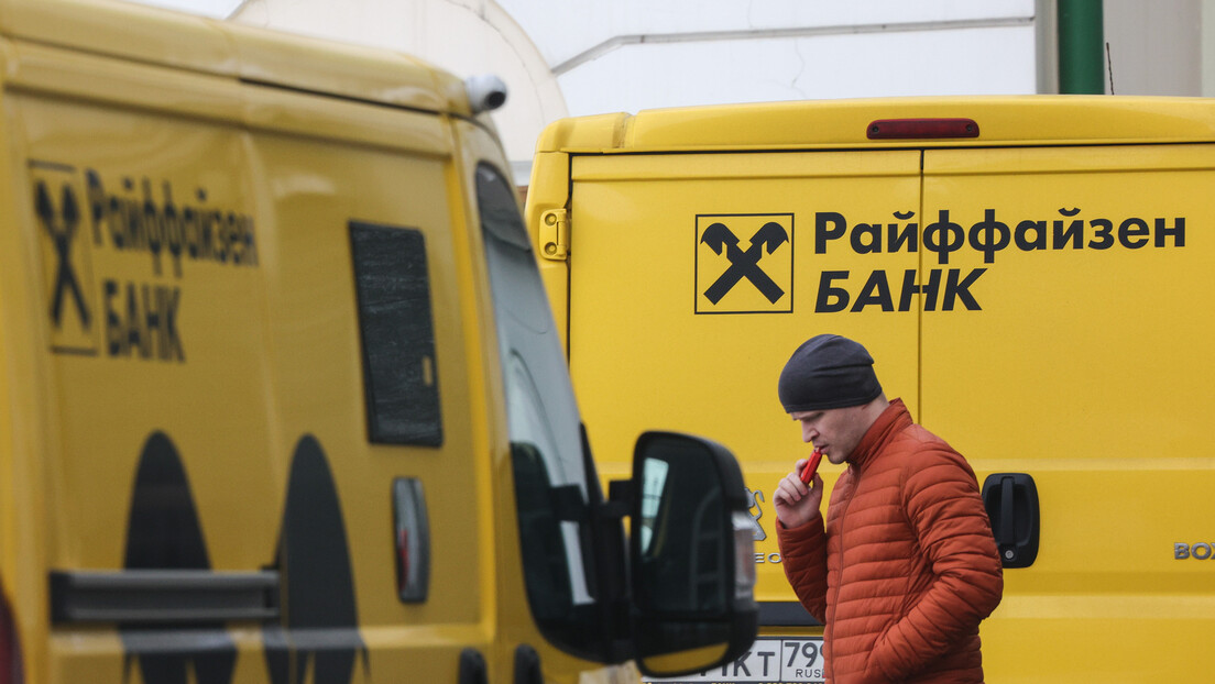 SAD upozorile Rajfajzen banku da joj zbog Rusije može biti ograničen pristup sistemu dolara
