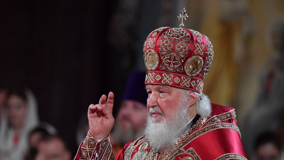 Руски патријарх: Забрана уласка Порфирију на КиМ гест непријатељства према СПЦ