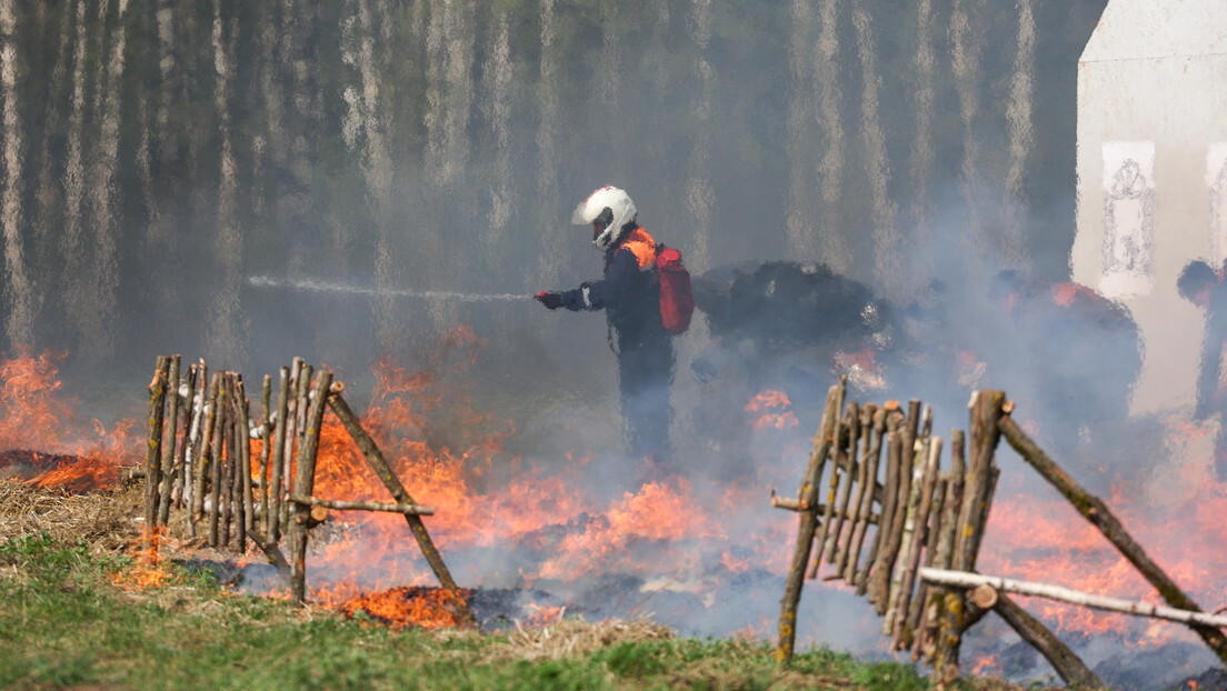 Угашен пожар у Сахалину: Горело више од 40 сеоских кућа