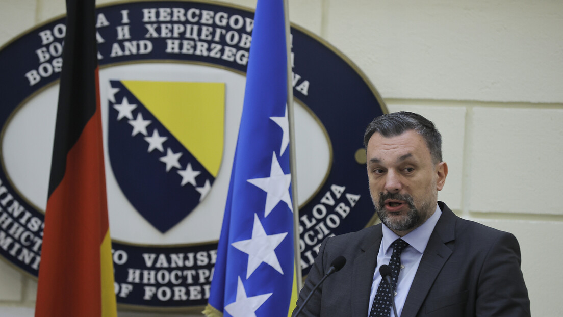 Вархељи и Конаковић објавили заједничко саопштење о Сребреници