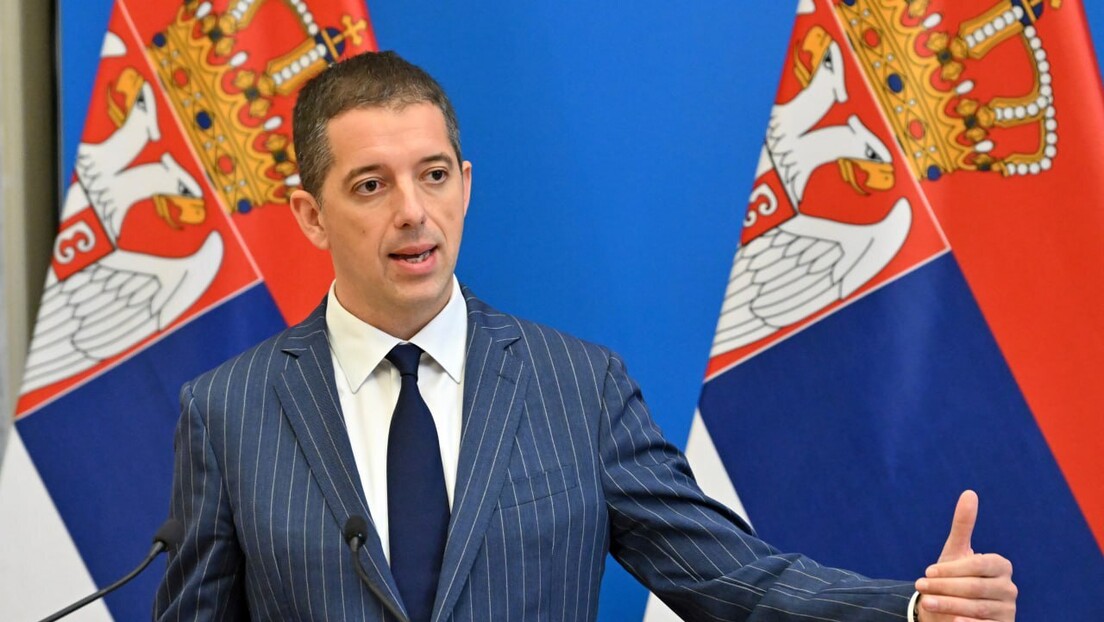 Đurić: U Njujorku traje snažna borba, Vučić na sastanku sa diplomatama