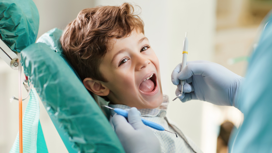 Kada je pravo vreme za prvu posetu stomatologu: Ova 3 pregleda su ključna