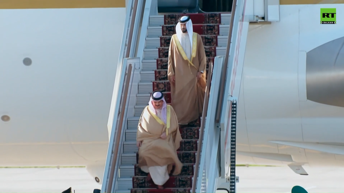 Kralj Bahreina stigao u Moskvu: Sutra sastanak sa Putinom (VIDEO)