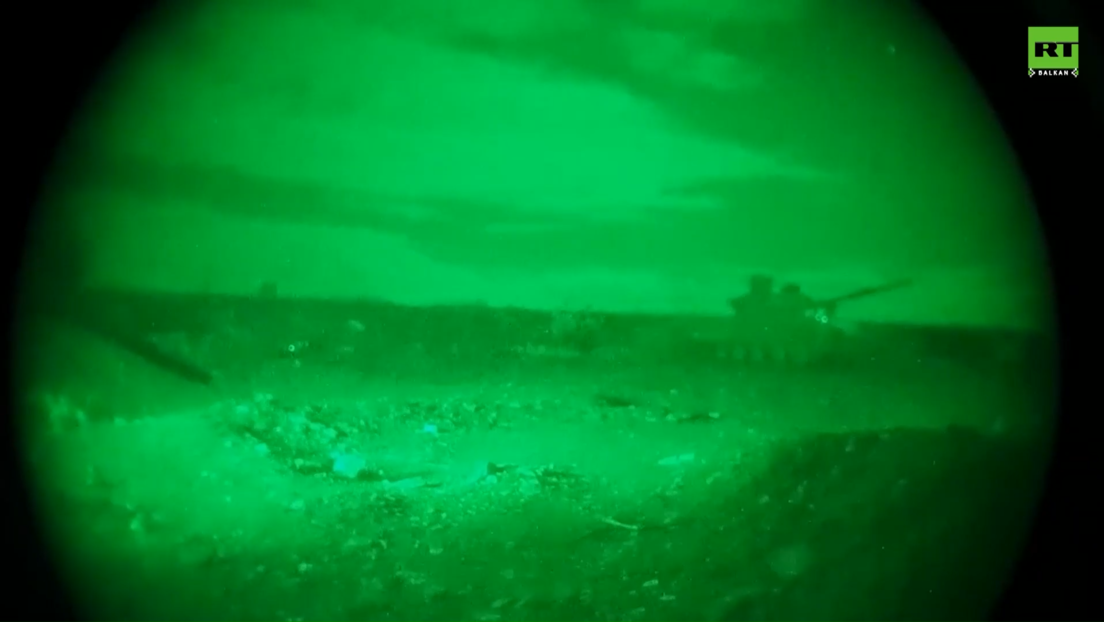 Ukrajinski vojnik ukrao tenk da bi se predao (VIDEO)