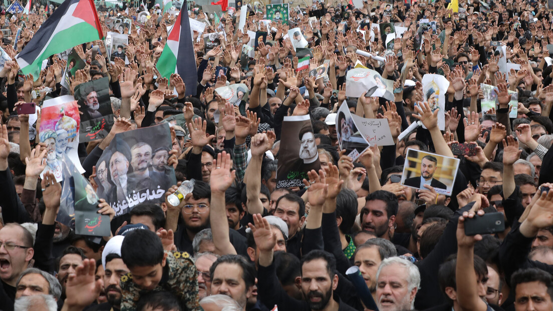 Ирански званичник: САД су криве за смрт Раисија