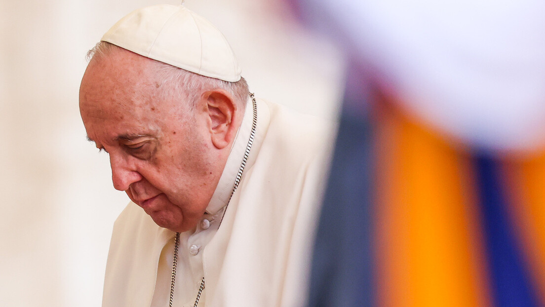 Papa se izvinio zbog uvrede na račun homoseksualaca
