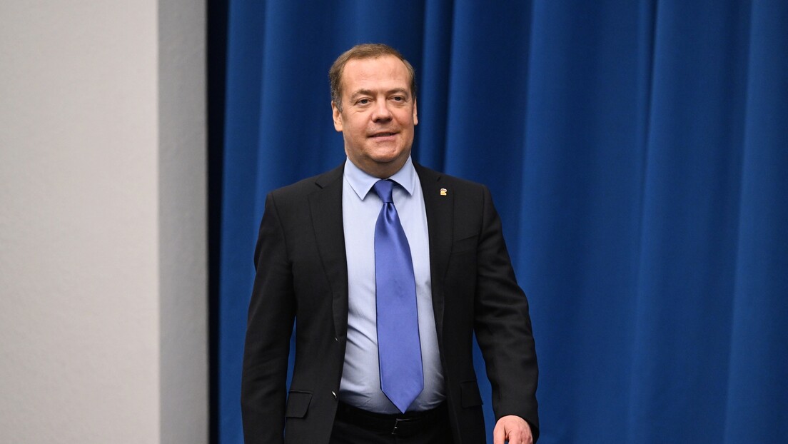 Medvedev upozorio NATO: Moskva ne blefira, biće pogođena svaka zemlja koja napadne Rusiju