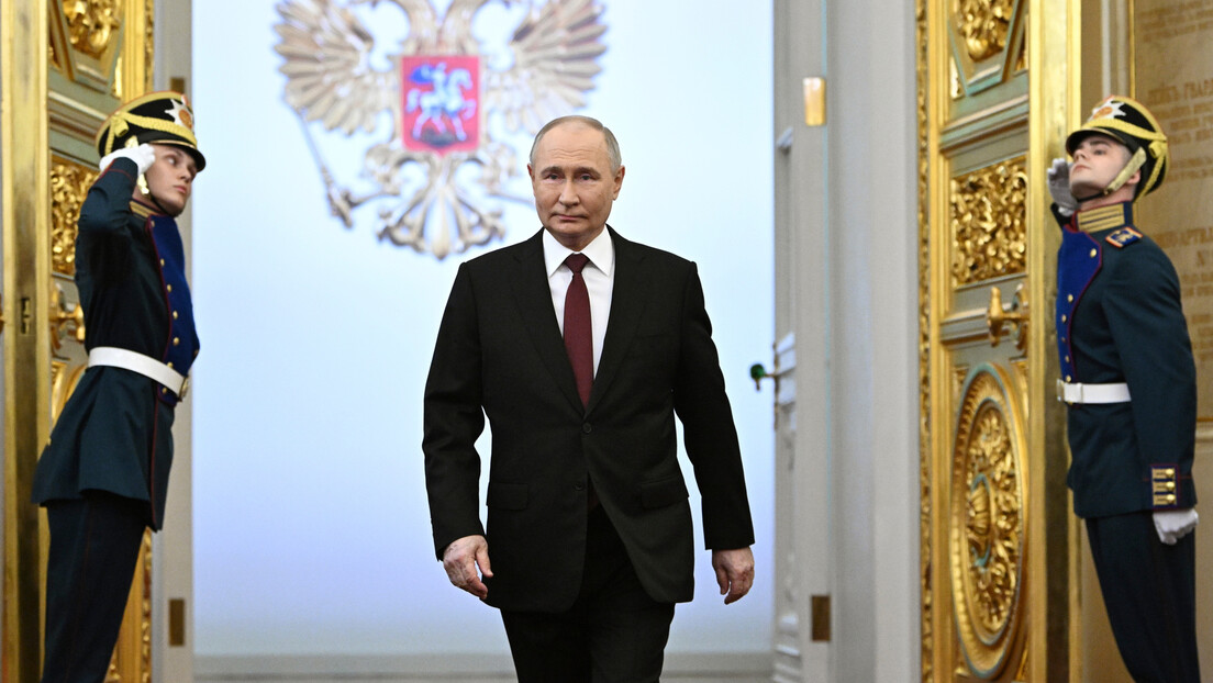 Američki profesor: Zapadni lideri ne vole Putina jer ih jasno nadmašuje po inteligenciji i znanju