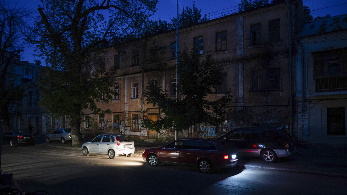Украјина у мраку: Русија искључила или заузела више од пола електроенергетских постројења