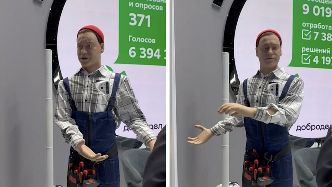 Robot Ženja ćaska sa posetiocima i čita poeziju na forumu u Sankt Peterburgu