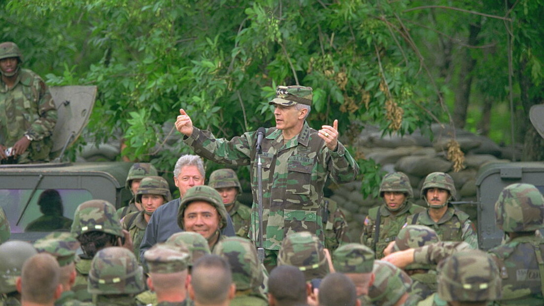 Američki general Vesli Klark za RSE: Skrivena ruka Moskve ometa stabilnost tzv. Kosova i Srbije