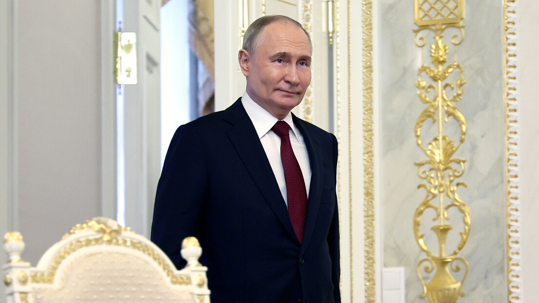 Putin potpisao zakon o restrukturiranju duga Srbije prema Rusiji