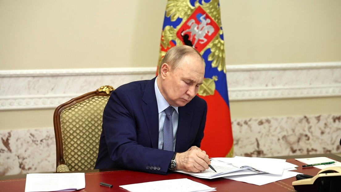 Peskov: Putin održao sastanak sa vojnim vrhom