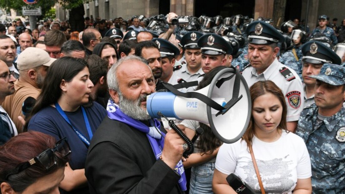 Криза у Јерменији: Партнерство са САД, напуштање ОДКБ-а и протести