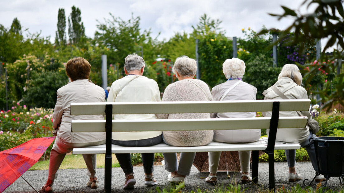 Вучевић: Пензионери заслужују веће пензије, биће дуплиране до краја 2027.
