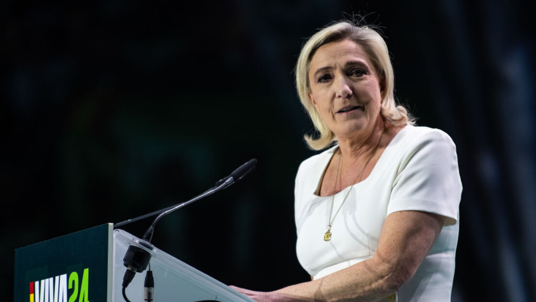 Пословни кругови у Француској удварају се Марин Ле Пен уплашени политиком левице