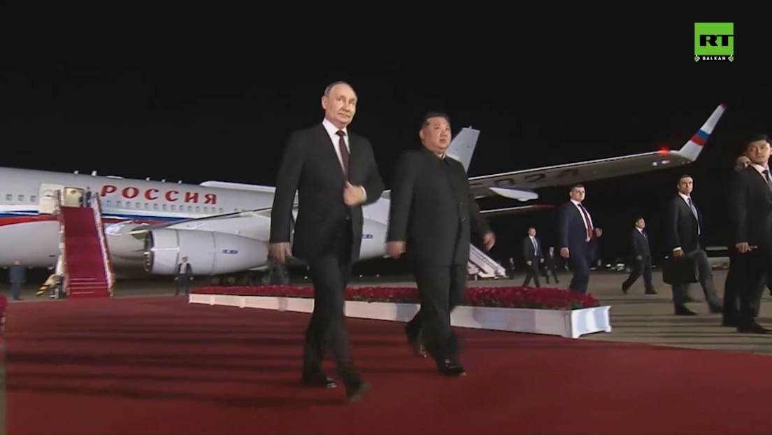 Путин стигао у Пјонгјанг, дочекао га Ким Џонг Ун