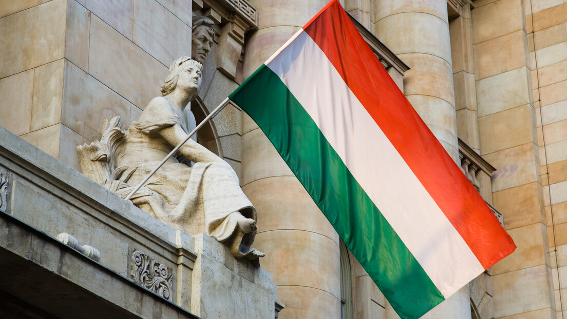 "Политико": Мађарска одобрила 14. пакет санкција Русији?