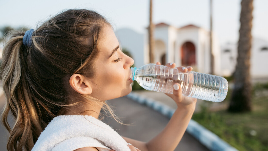 Koliko zaista treba da pijete vode tokom velikih vrućina