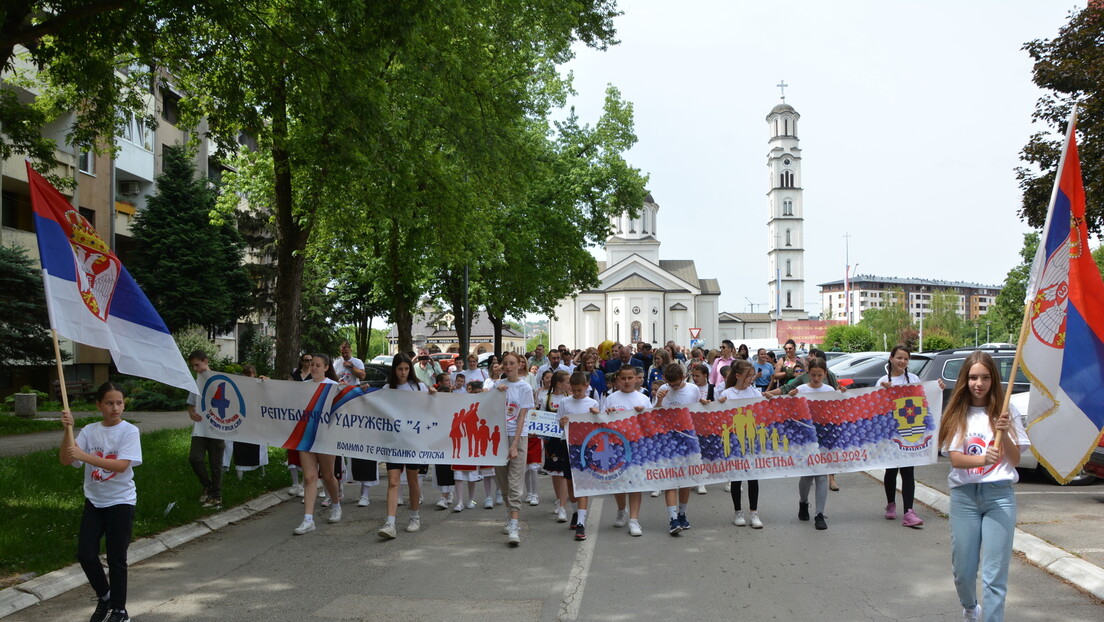 Деца са Косова и Метохије у посети Републици Српској