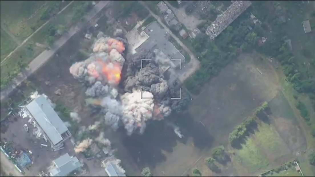 Dejstvo FAB-3000 u Harkovskoj oblasti: Rusija pokrenula upotrebu još moćnijih avio bombi (VIDEO)