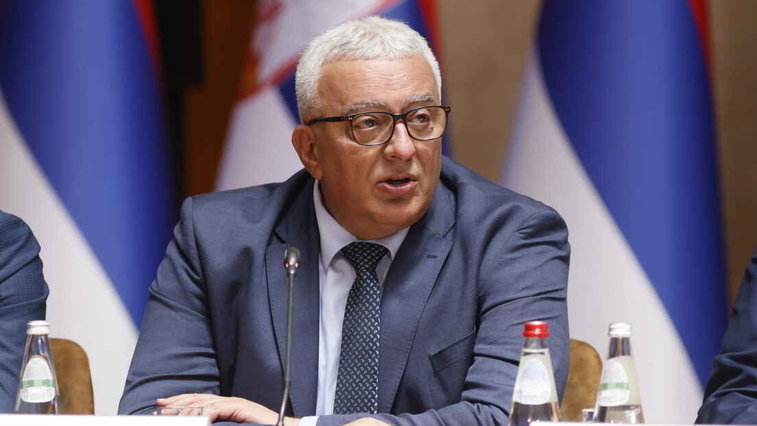 Скупштина ЦГ: Мандић предложио да се сутра расправља и о Јасеновцу