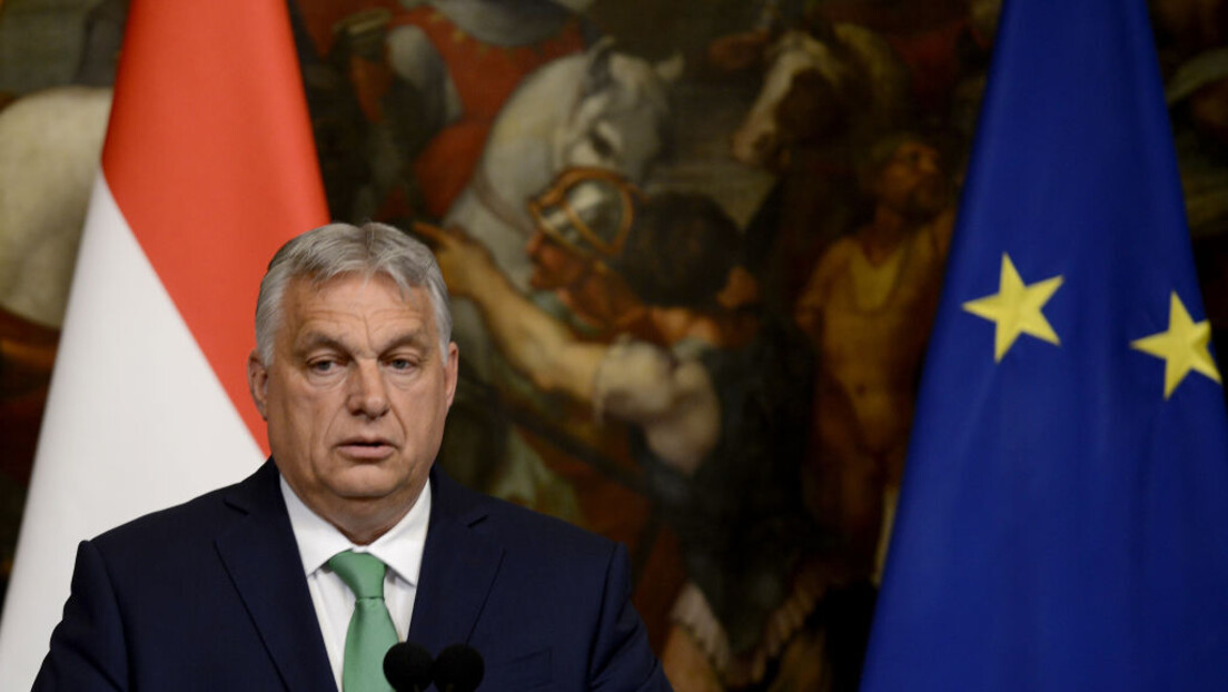 САД критиковале нови мађарски закон као антидемократски