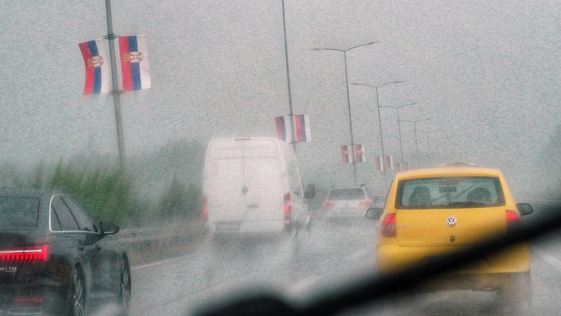 Време сутра нестабилно: У већини крајева Србије обилне падавине, грмљавина и град