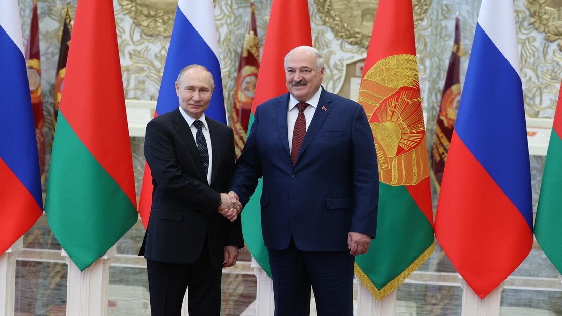 Putin i Lukašenko razgovarali na marginama samita ŠOS-a