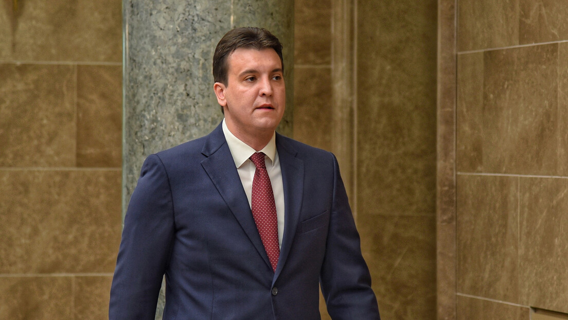 Crnogorski ministar pravde Andrej Milović traži vanredne izbore