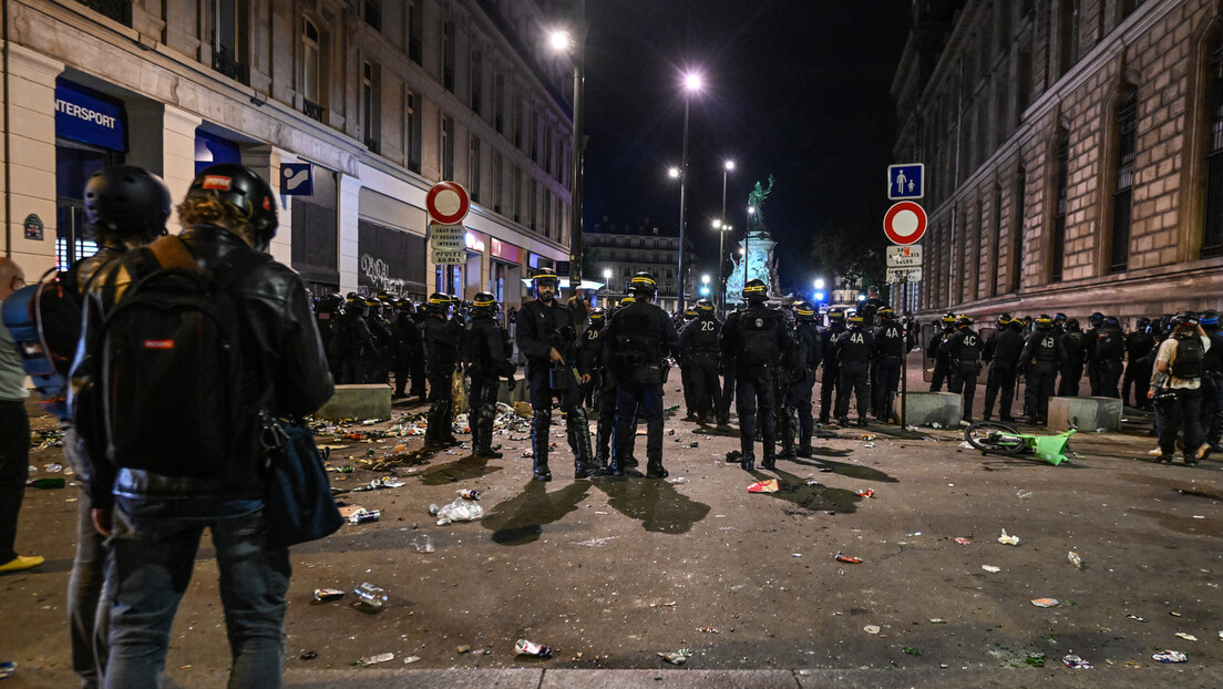 Haos širom Francuske: U Parizu sukob policije i ekstremnih levičara (VIDEO)