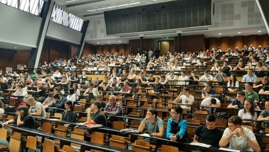 Psihologija i dalje najpopularnija: Pada broj prijavljenih na IT smerovima