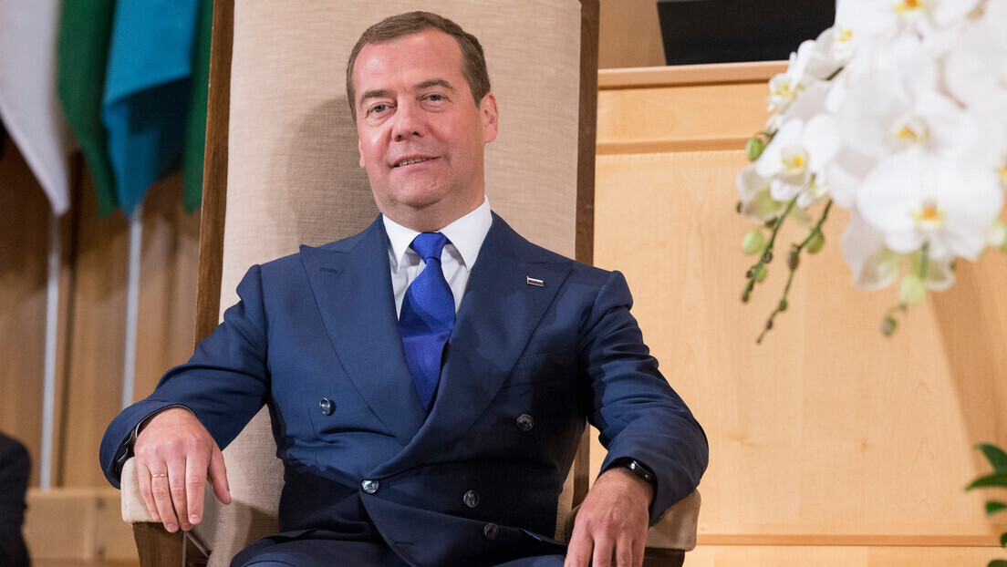 Медведев: Или нестанак Украјине или нестанак НАТО-а