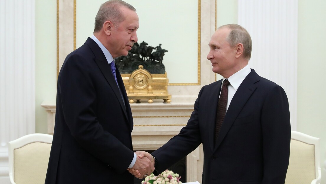 Ердоган: С Путином се увек може разговарати, Турска неће бити страна у сукобу у Украјини