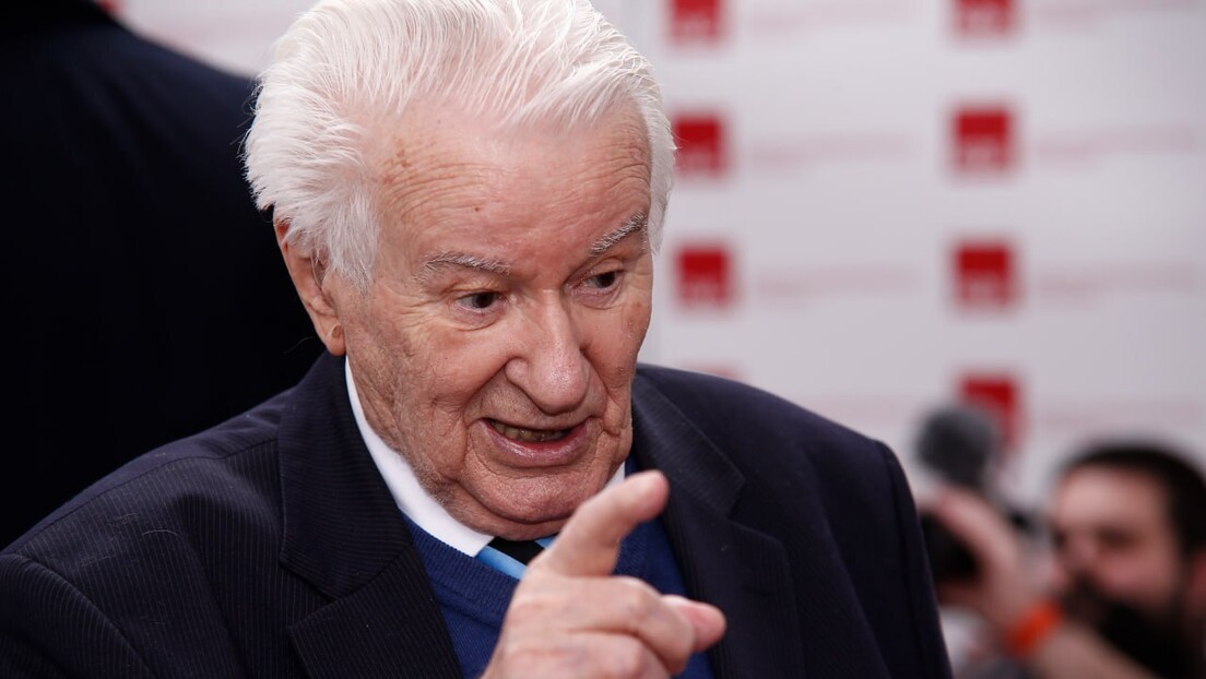 Dragoljub Mićunović: Pretendovao sam na Miloševićevu stolicu, on se na to nasmejao