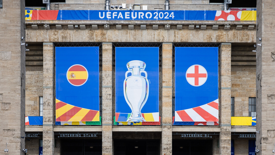 Историјско финале у Берлину: Шпанија и Енглеска играју за европски трон