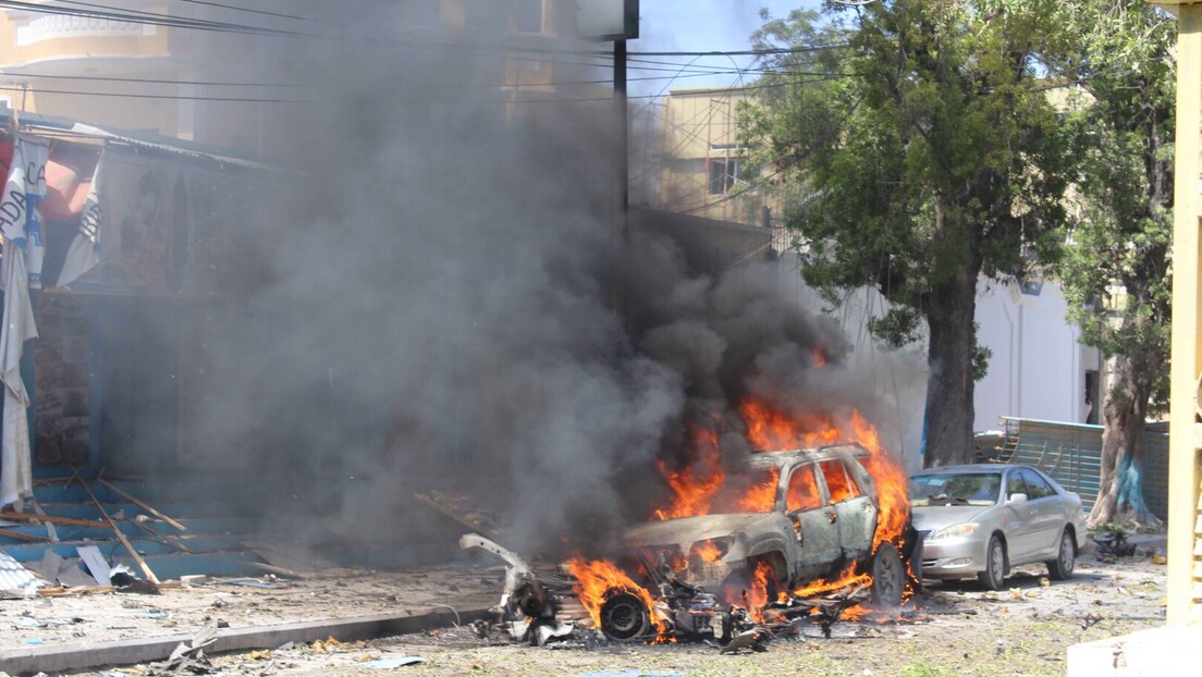 Експлозија у Сомалији: Најмање десет особа погинуло, 20 повређено (ВИДЕО)