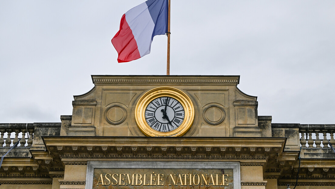 Francuski mediji: Predsednički blok preuzeo sve vodeće funkcije u Narodnoj skupštini