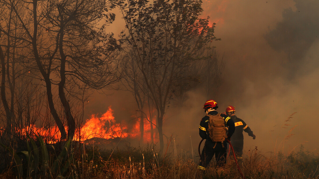 Grčka: Novi požari izbili u blizini Atine i na Rodosu